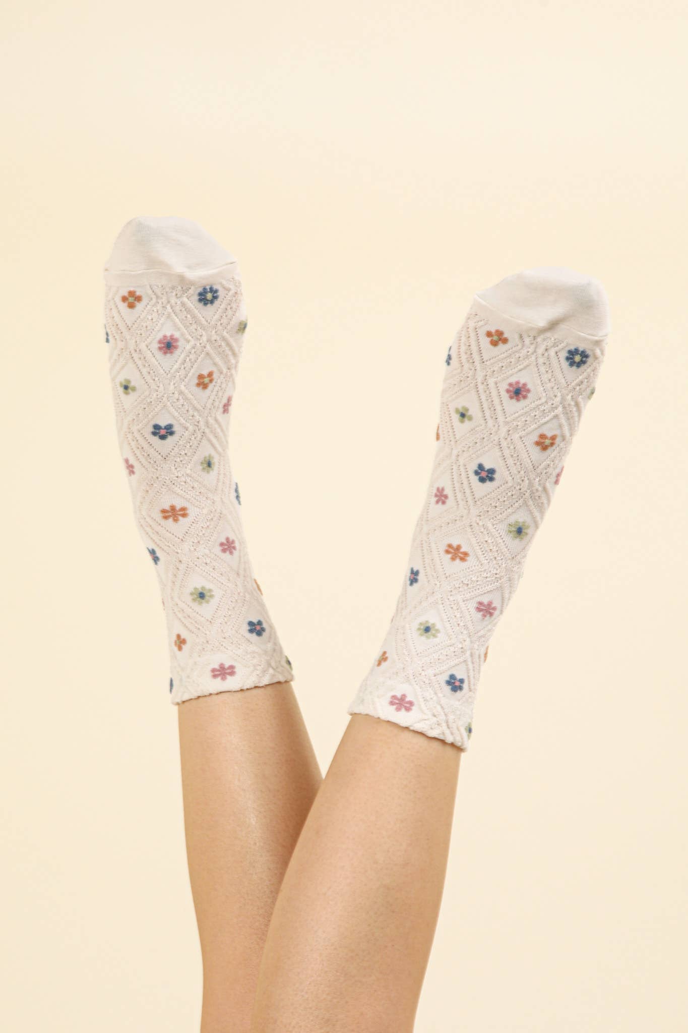 SC10038C-Floral Printed Textures Crew Socks