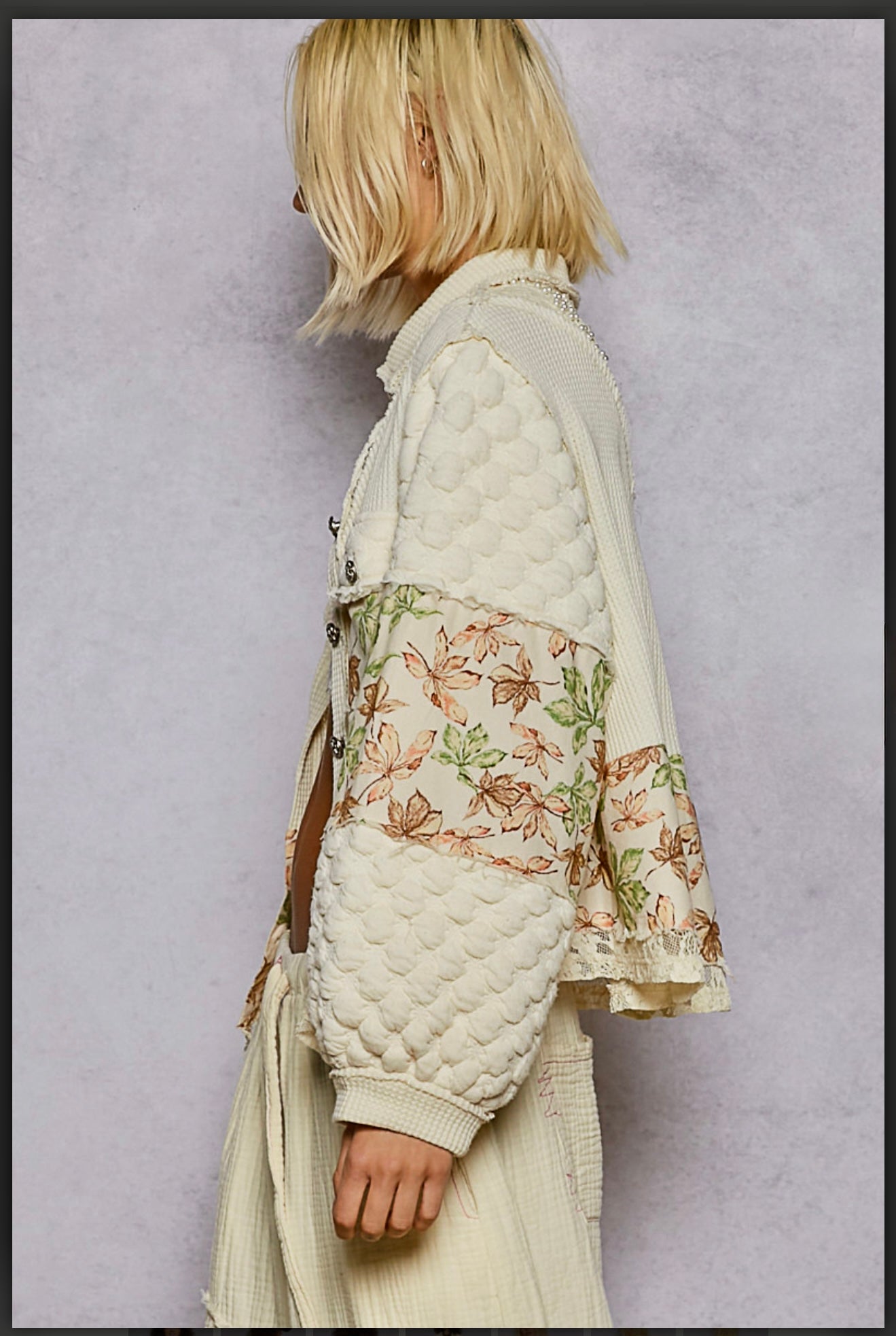 POL Top with embroidery and waffle knit texture- Powder Cream