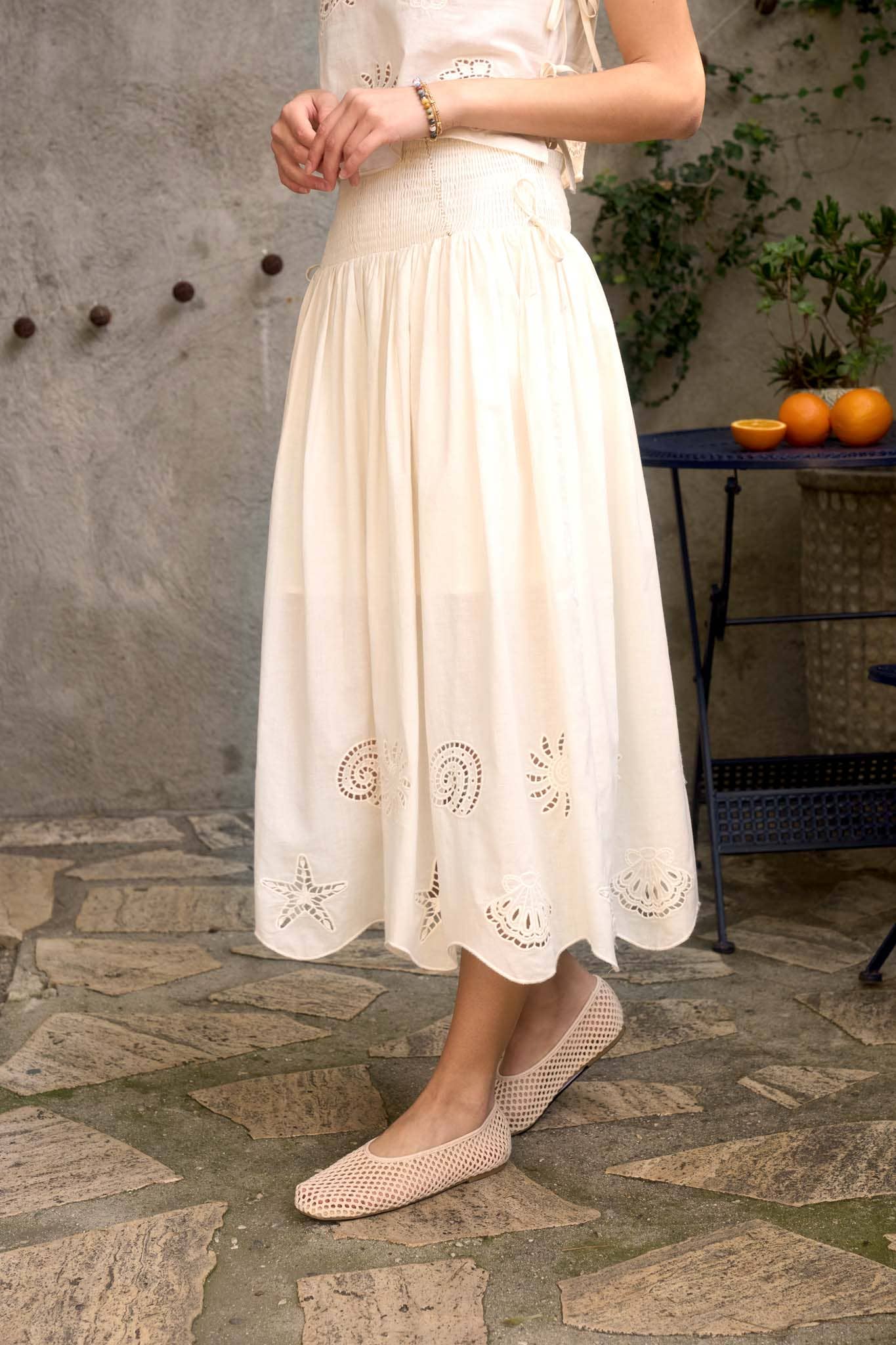 ARUBA NAUTICAL EYELET SIDE TIE DETAIL SLEEVELESS TOP AND MIDI SKIRT SET