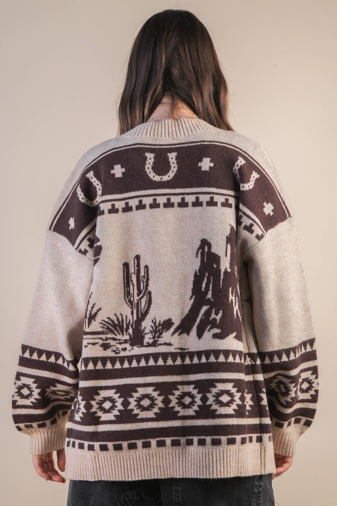 12W3423N-Oversized Western graphic Knit Sweater Cadigan