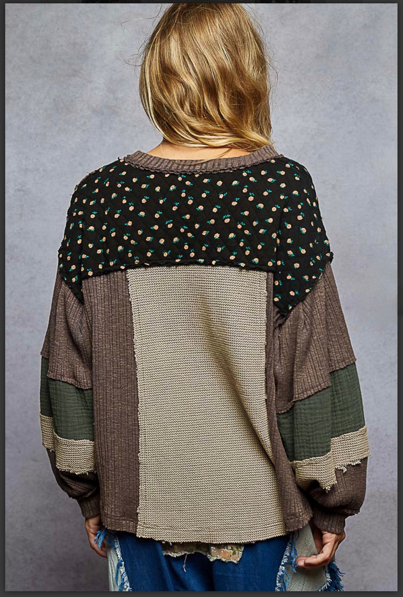 POL round neck double gauze top with quilting contrast