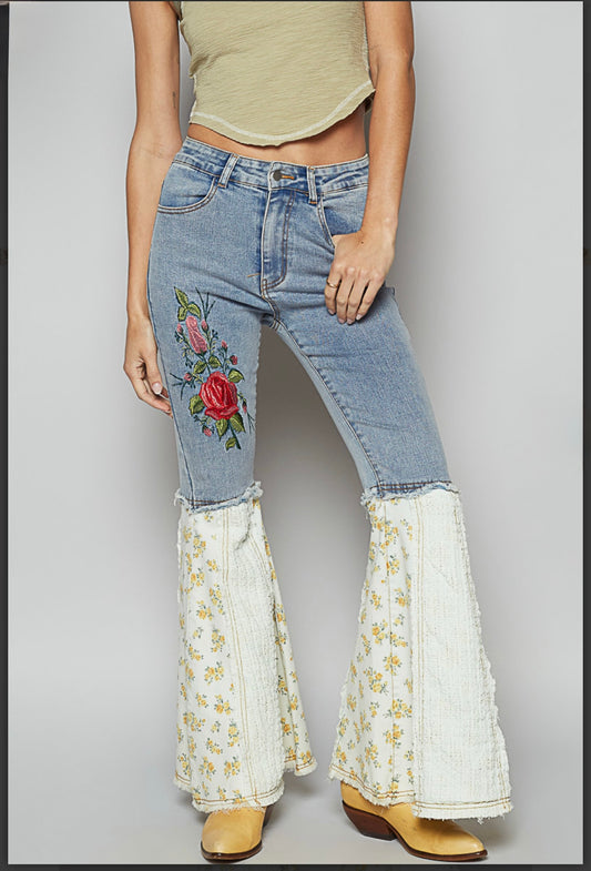 POL Nantucket Embroidered Flare Jeans